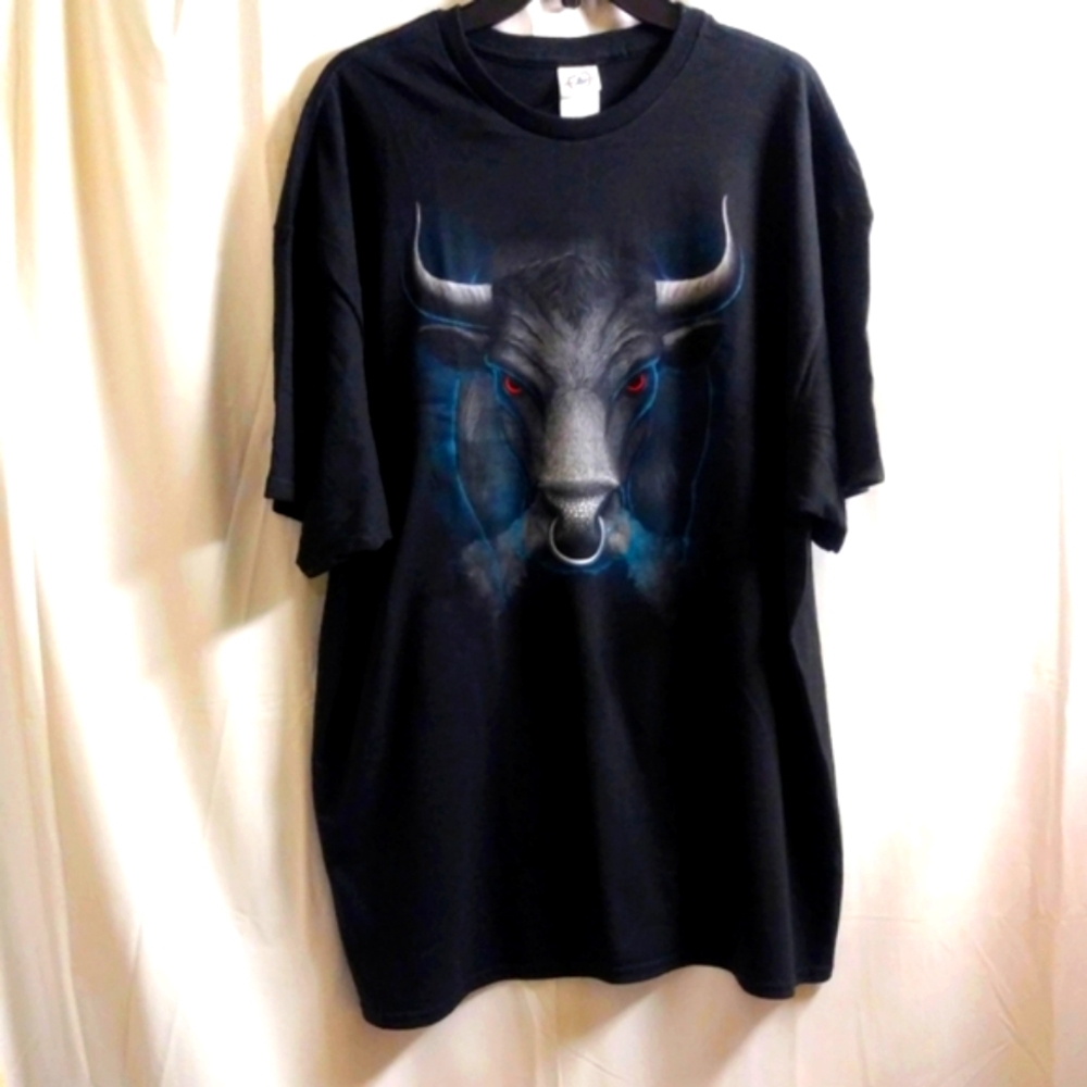 HOLIDAY SALE. ONE WEEK ONLY. .MEN'S SHORT SLEEVE SHIRT 2XL